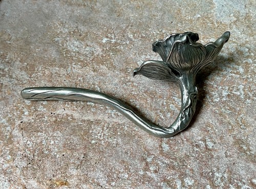 Seagull pewter daffodil design - pewter,