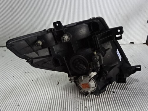 Nissan elgrand e51 headlight - nissan,
