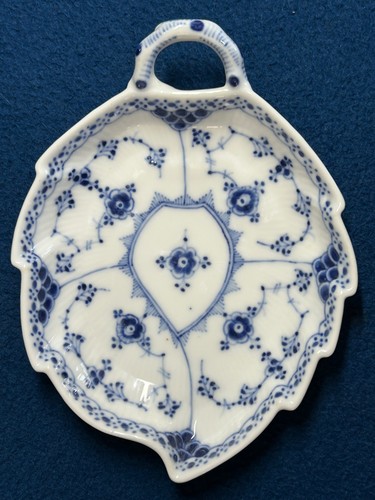 Royal copenhagen blue - blue, fluted