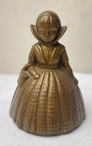 Tiny bronze victorian lady - bronze,