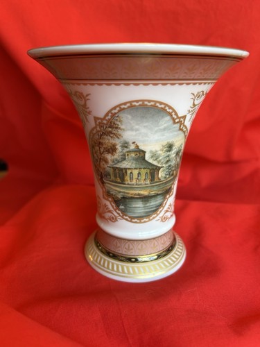 Kaiser porcelain trumpet - ak,