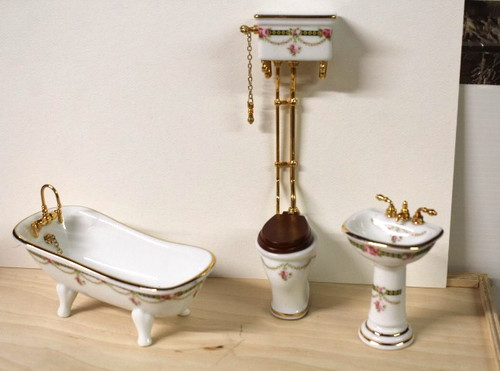 Reutter porcelain 12 th - porcelain,