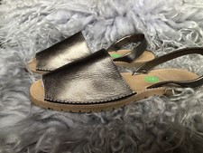 Gorgeous Brand New Soft