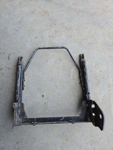 Land rover defender seat bases - land,