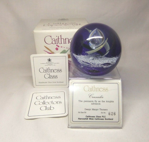 Caithness paperweight crusader - paperweight,