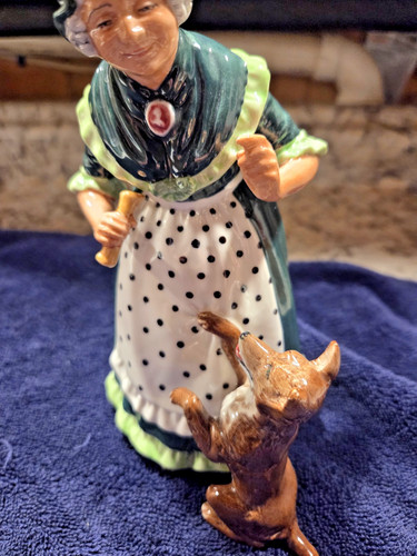 Royal doulton old mother - old,