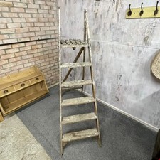Vintage Decorators Stepladder