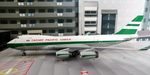 Cathay pacific cargo b747 - pacific,