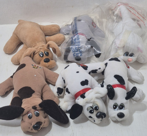 Lot vintage pound puppies - of,