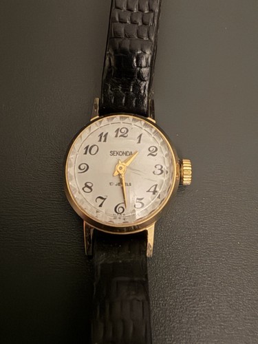 Vintage sekonda ladies gold - sekonda,