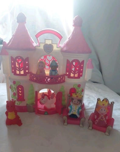 Elc happyland castle with king - castle,