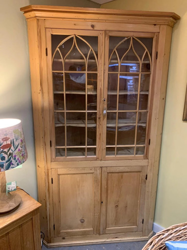 Vintage large pine corner