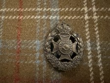 Vintage British Army Cap Badge
