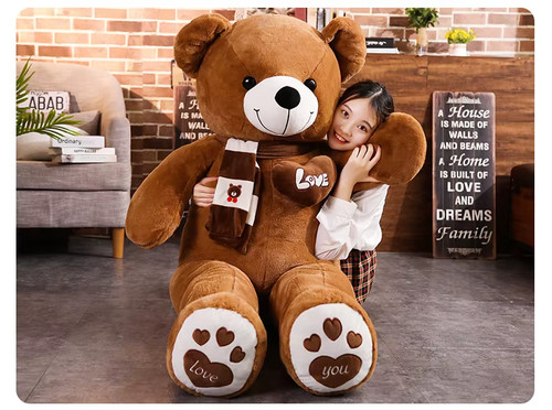 Big cuddly teddy bear cute - bear,