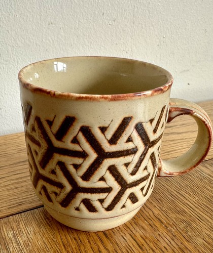 Vintage mugs brown - , cups