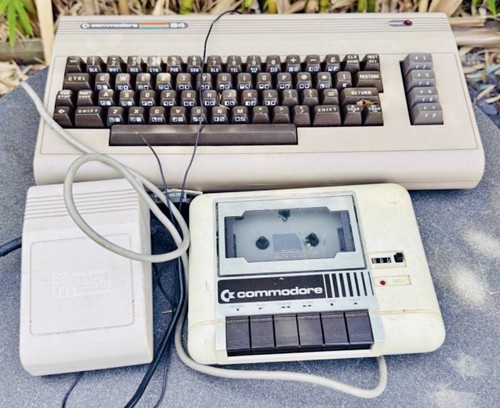 Commodore c64 computer - commodore,