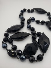 Robert Rose Label Faceted Jet