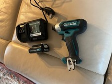 Makita Drill/Screwdriver TD110D+excellent battery+charger