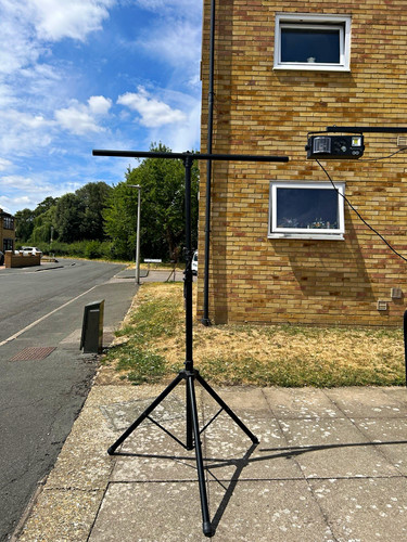 Bar tripod stand truss - stand,