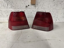 VW BORA SALOON SE TDI V6 V5 Driver And Passenger REAR TAIL LIGHT LAMP Set 2
