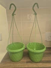 2x Hanging plant pot with hook Green 13cm plastic planter perfect for Houseplant