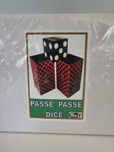 Magic trick passe - passe, dice