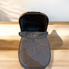 Mamas & Papas OYNX Ocarro Carrycot