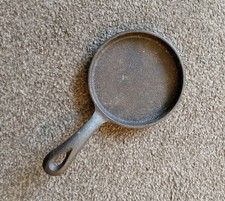 Small Vintage Cast Iron Frying Skillet Pan