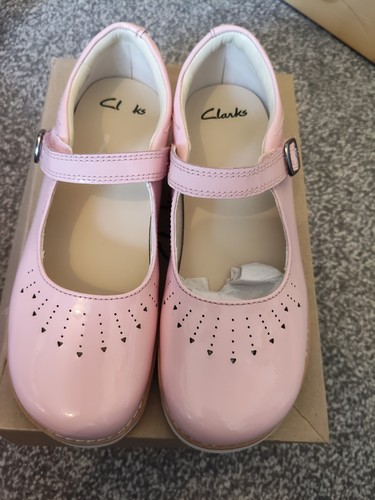 New box girls clarks - in,