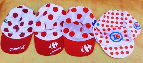 Lot polka dot caps - 4,