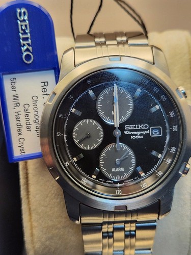 Seiko chronograph wristwatch - seiko,
