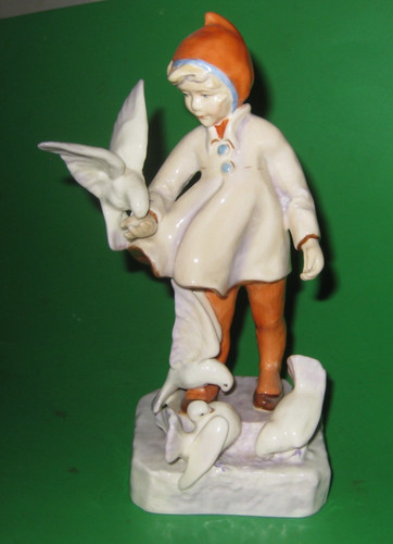 Vintage royal worcester figure - royal,
