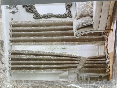 Dunelm versailles eyelet - versailles,