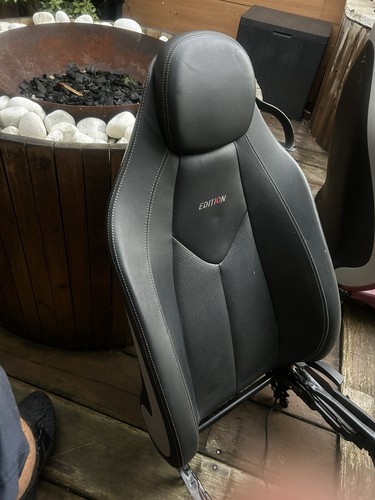 Rear front seat mercedes - of,
