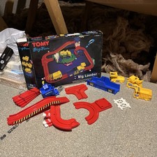 Vintage TOMY Big Loader