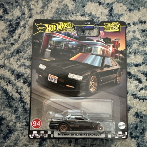 Hot wheels boulevard nissan - hot,