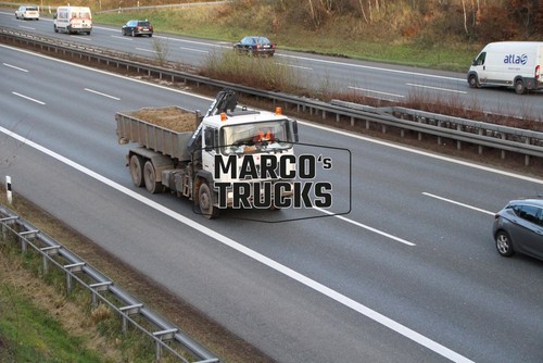 Truck photo man - f2000, tipper