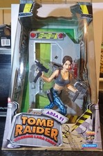 Playmates Lara Croft Area 51 Statue. Tomb Raider Figure. 1999. Playstation.