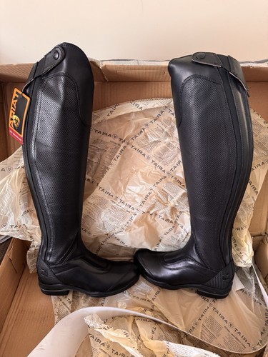 Bnwt ariat women girls v - ariat,