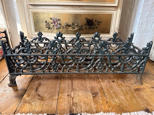 Vintage green ornate - ornate, footed