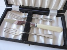 CHILDS CUTLERY CHRISTENING SET