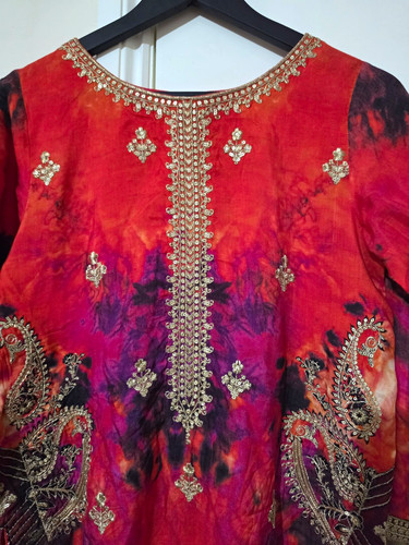 Women red tie - red, tie-dye