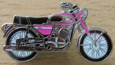 Pin Jawa 350 Red Red