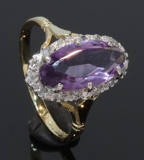 18 Carat Yellow Gold Oval Amethyst & Diamond Cluster Ring Size S (80.25.527)
