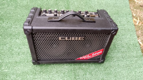 Roland cube street guitar - roland,