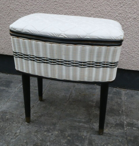 Retro vintage 1950s - , lift