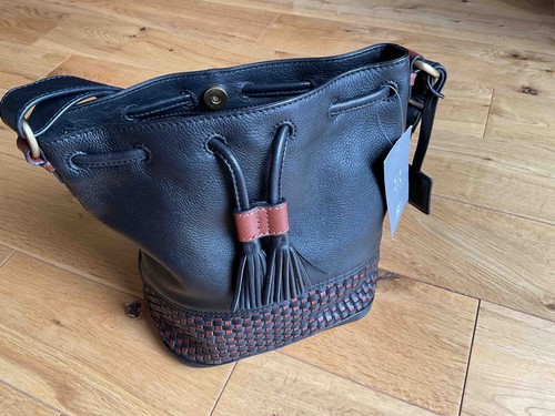 Lakeland leather handbag new - leather,