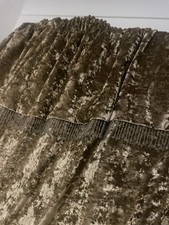 Velvet Curtains, Designer