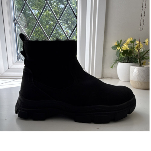 Kid black faux - m&s,