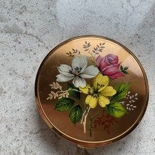 Vintage Melissa Unique Round Dusting Powder Mirror Flower Pattern Pocket Compact